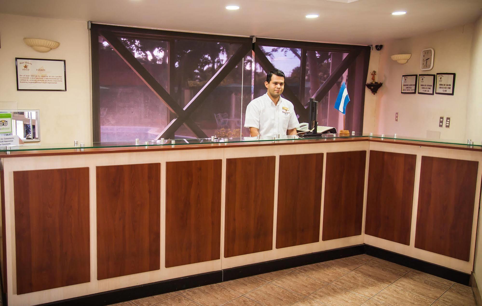 Estrella 3* Managua