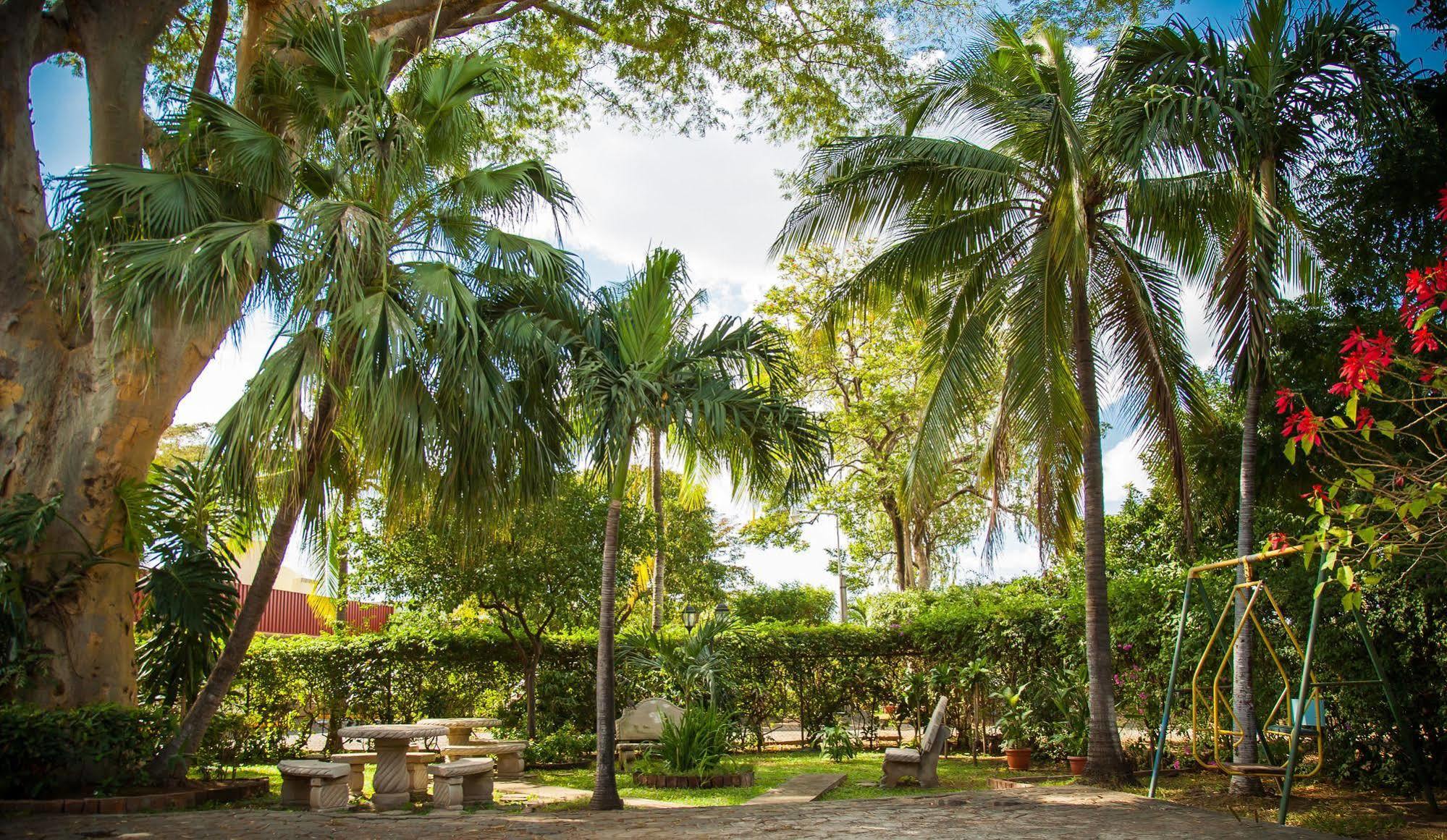 Estrella 3* Managua